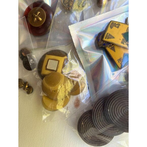 Mixed Button Drawer Misc - Lot Multiple Colors, Sizes, Metal, Plastic, Crystals, - Picture 5 of 7